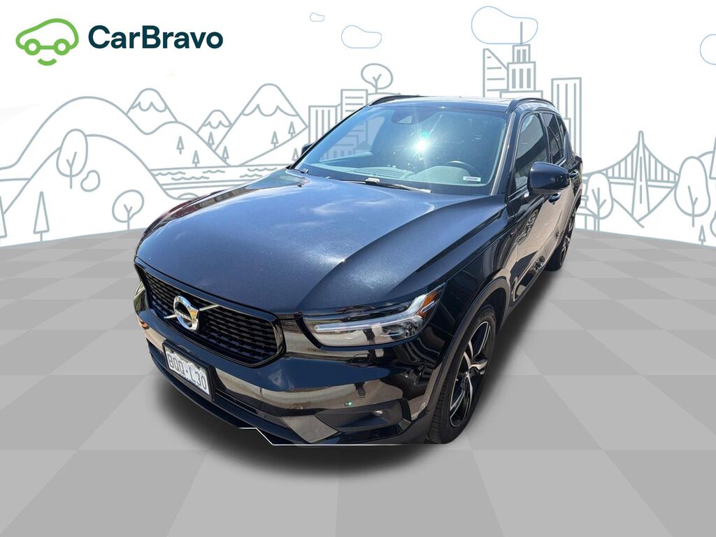 2021 Volvo XC40 R-Design — photo 1 of 2