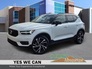 2019 Volvo XC40 T5 R-Design