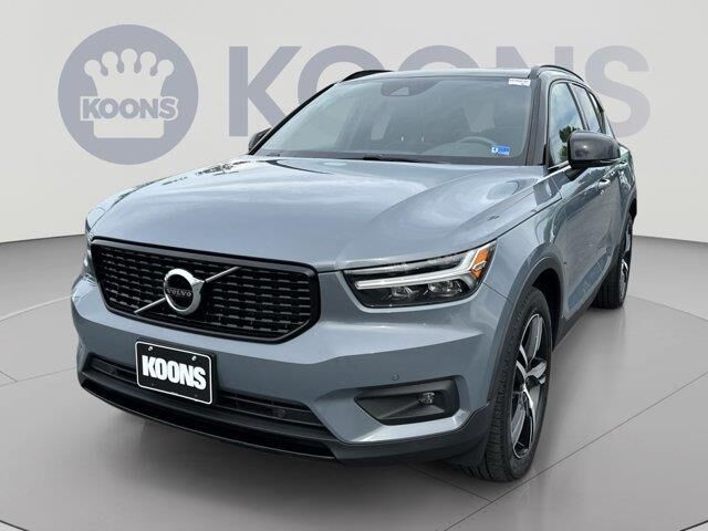 2021 Volvo XC40 T5 R-Design