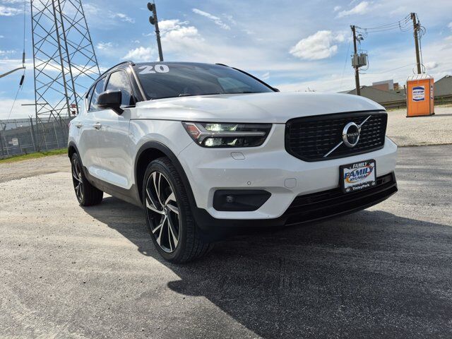 2020 Volvo XC40 R-Design