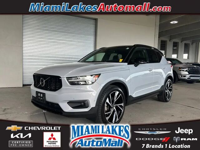 2021 Volvo XC40 T5 R-Design