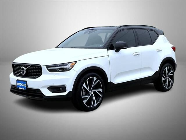 2020 Volvo XC40 T5 R-Design