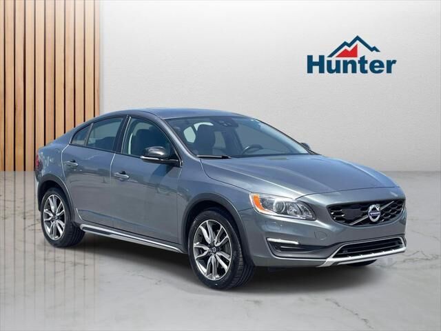 2018 Volvo S60 Cross Country T5 Platinum