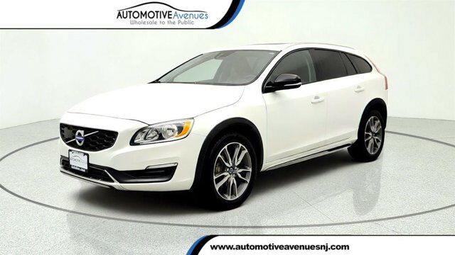 2015 Volvo V60 Cross Country T5
