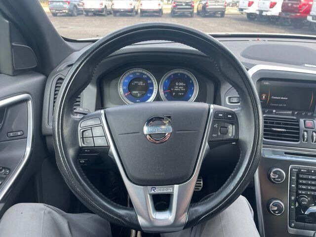 2013 Volvo XC60 T6 R-Design