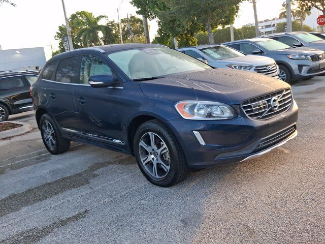 2014 Volvo XC60 T6 R-Design