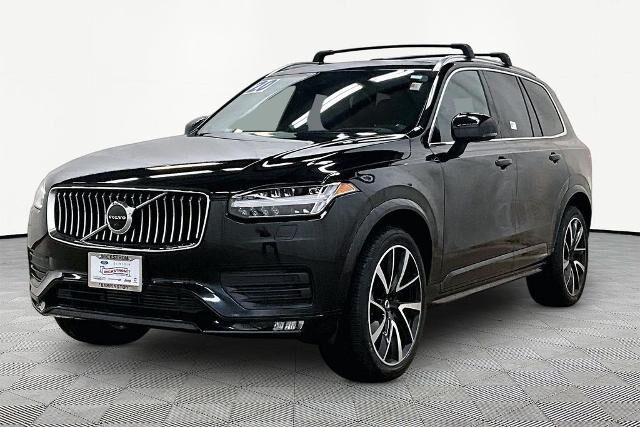 2020 Volvo XC90 T6 Momentum 6-Passenger