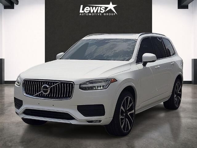 2020 Volvo XC90 T6 Momentum 6-Passenger