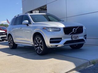 2018 Volvo XC90 T6 Momentum