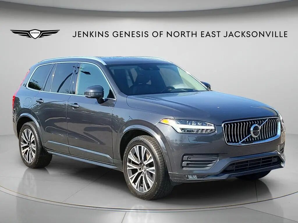 2021 Volvo XC90 T6 Momentum 7-Passenger — photo 1 of 13