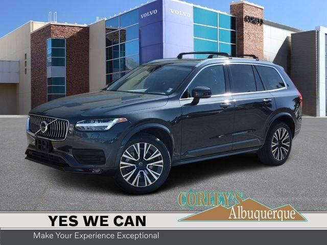 2021 Volvo XC90 T6 Momentum 7-Passenger