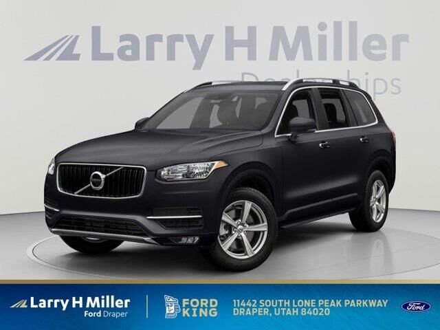 2017 Volvo XC90 T6 Momentum