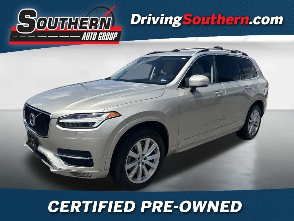 2018 Volvo XC90 T6 Momentum — photo 1 of 13