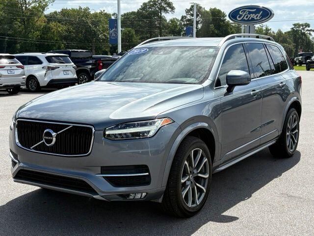 2019 Volvo XC90 T6 Momentum