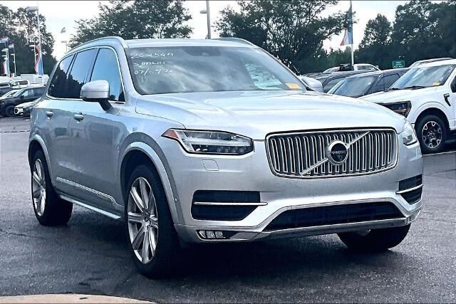 2017 Volvo XC90 T6 Inscription