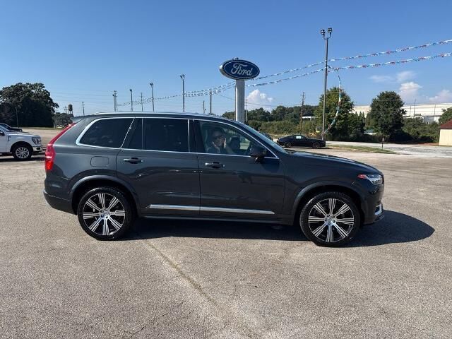 2022 Volvo XC90 T6 Inscription 7-Passenger