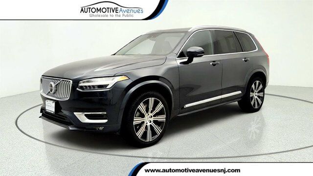 2022 Volvo XC90 Inscription — photo 1 of 13