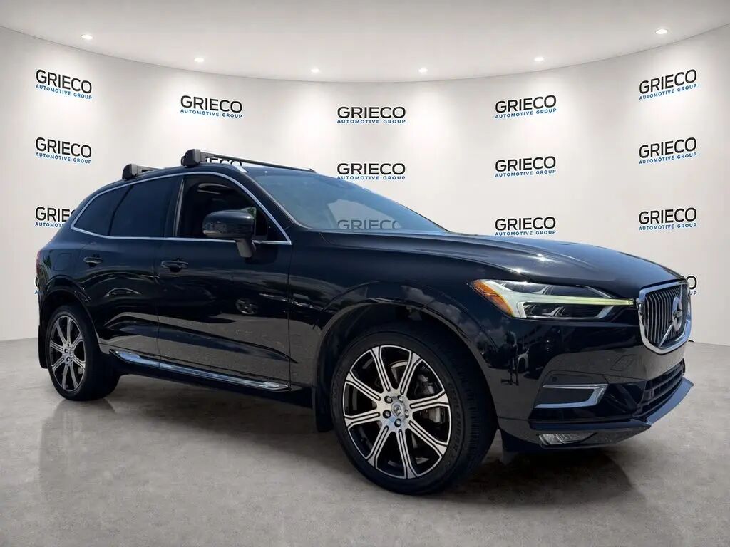 2020 Volvo XC60 T6 Inscription — photo 1 of 13