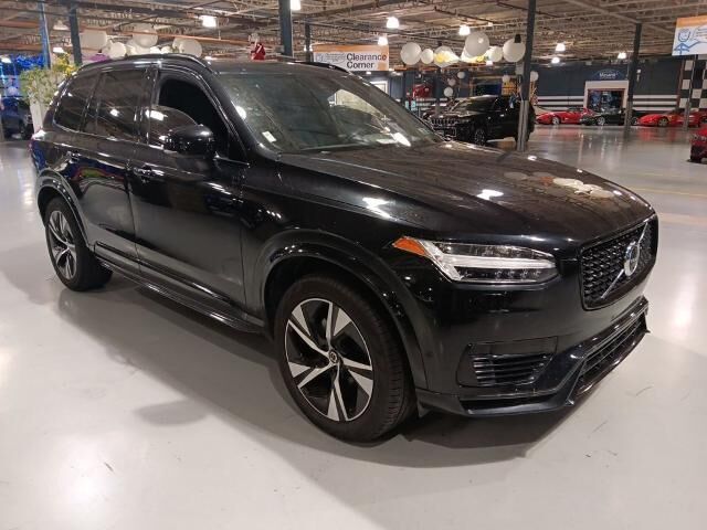 2022 Volvo XC90 Recharge T8 R-Design