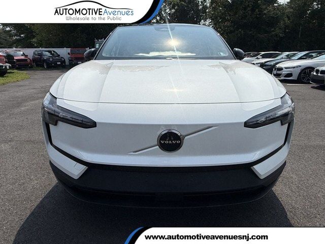 2025 Volvo EX30 Plus