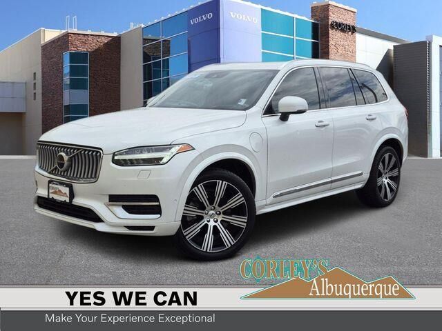 2022 Volvo XC90 Recharge T8 Inscription 7P