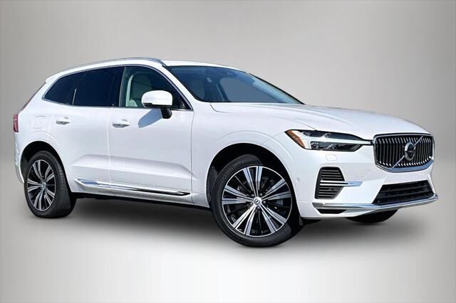 2023 Volvo XC60 Recharge T8 Ultimate Bright Theme