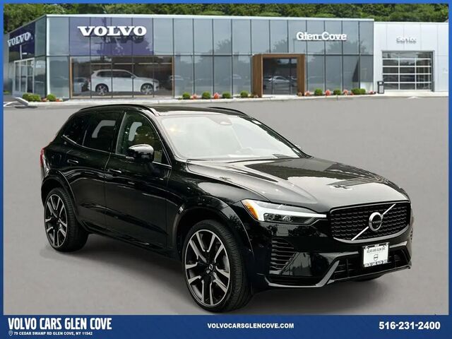 2023 Volvo XC60 Recharge T8 Ultimate Dark Theme