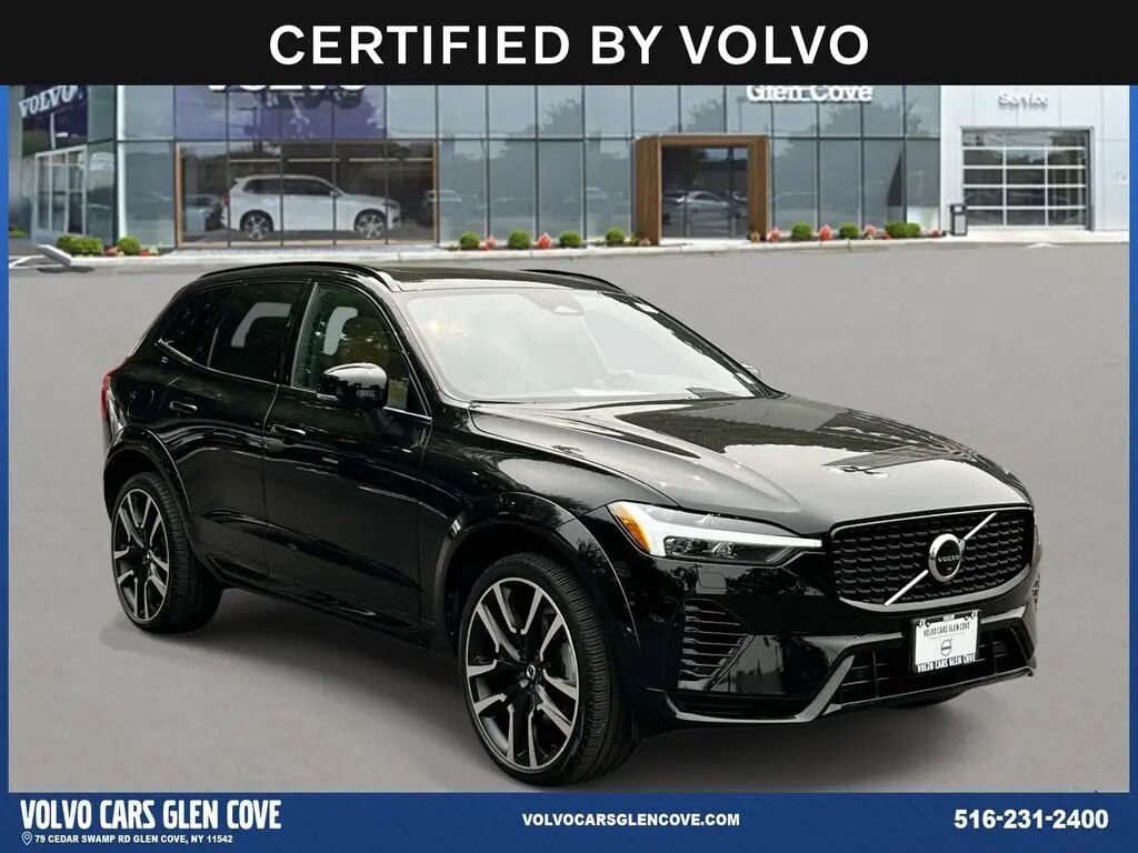 2023 Volvo XC60 Recharge T8 Ultimate Dark Theme — photo 1 of 1