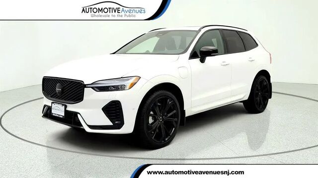 2026 Volvo XC60 T8 Ultra Black Edition