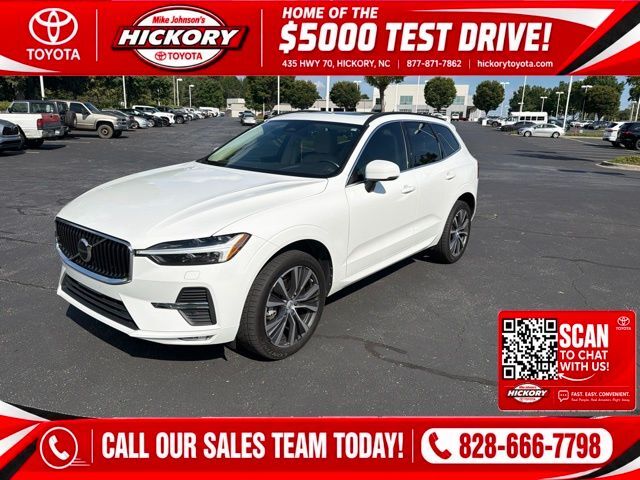 2022 Volvo XC60 B5 Momentum