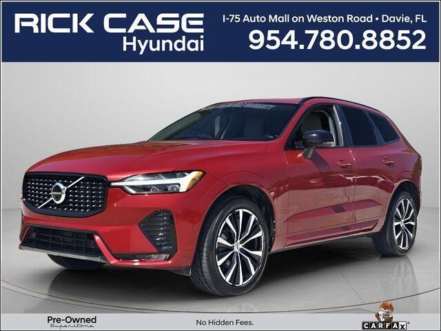 2023 Volvo XC60 B5 Plus Dark Theme — photo 1 of 13