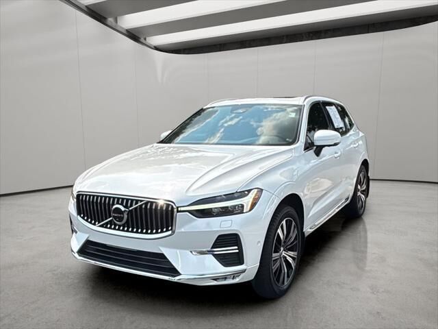 2023 Volvo XC60 B5 Ultimate Bright Theme