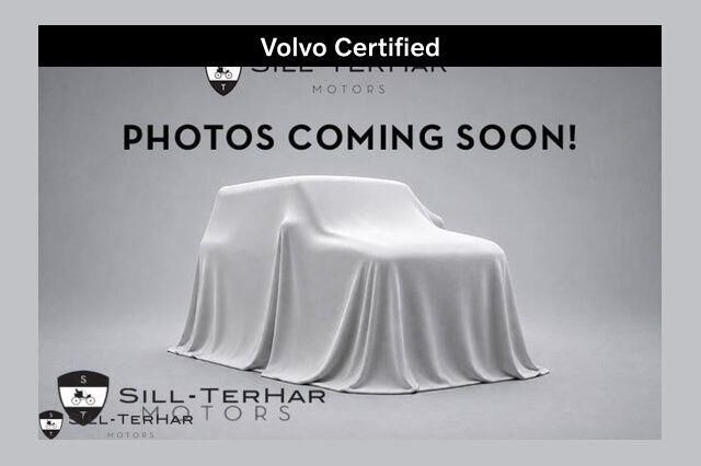 2023 Volvo XC60 B5 Ultimate Bright Theme