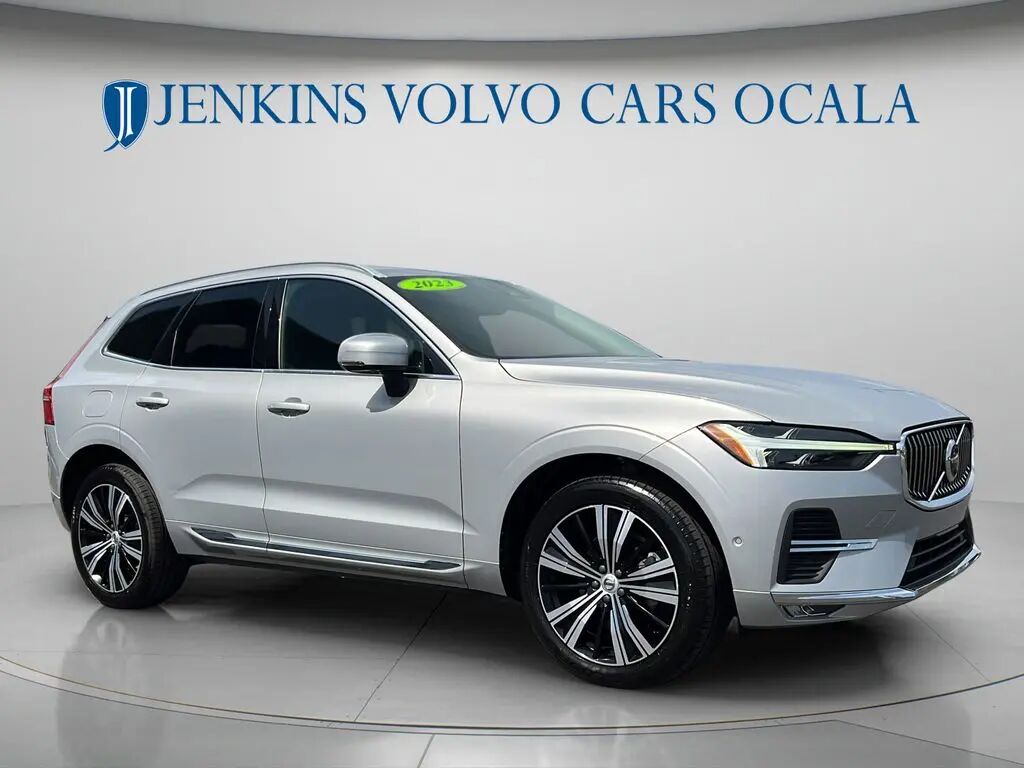 2023 Volvo XC60 B5 Plus Bright Theme