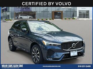2024 Volvo XC60 B5 Core Dark Theme