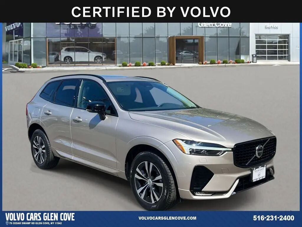 2024 Volvo XC60 B5 Core Dark Theme — photo 1 of 1