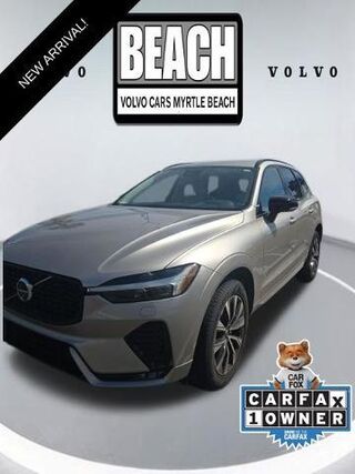 2024 Volvo XC60 B5 Core Dark Theme