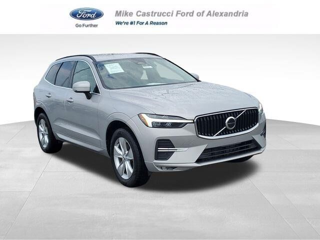 2022 Volvo XC60 B5 Momentum