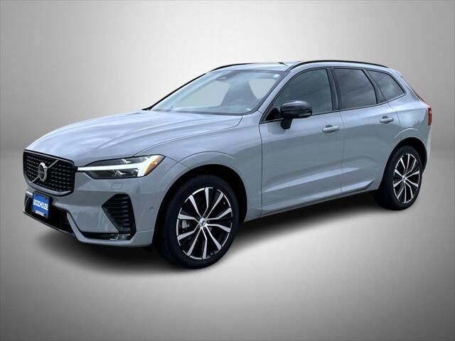 2024 Volvo XC60 B5 Plus Dark Theme