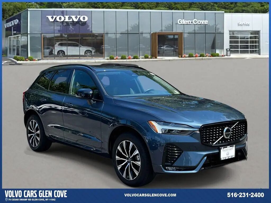 2024 Volvo XC60 B5 Plus Dark Theme — photo 1 of 13