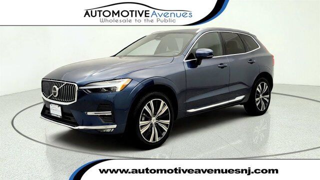 2022 Volvo XC60 Inscription — photo 1 of 13