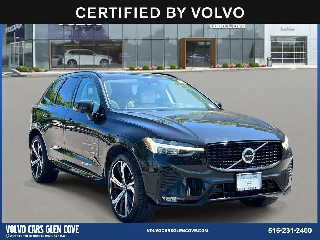 2024 Volvo XC60 B5 Ultimate Dark Theme — photo 1 of 13