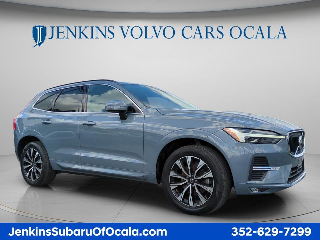 2023 Volvo XC60 B5 Core — photo 1 of 13