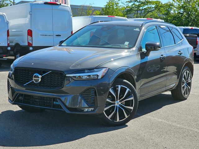 2023 Volvo XC60 B5 Plus Dark Theme