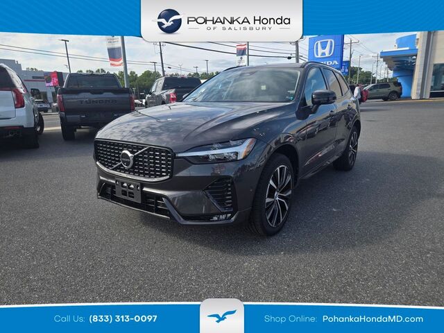 2023 Volvo XC60 B5 Plus Dark Theme