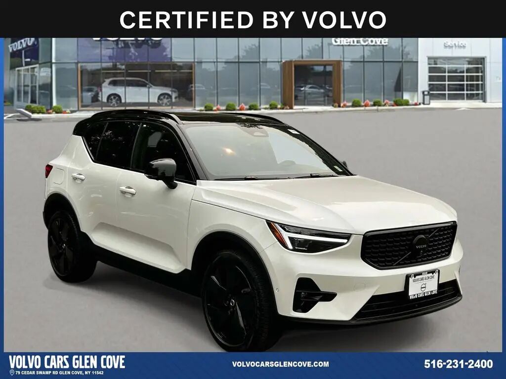 2026 Volvo XC40 B5 Ultra Black Edition — photo 1 of 13
