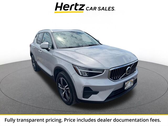 2024 Volvo XC40 CORE