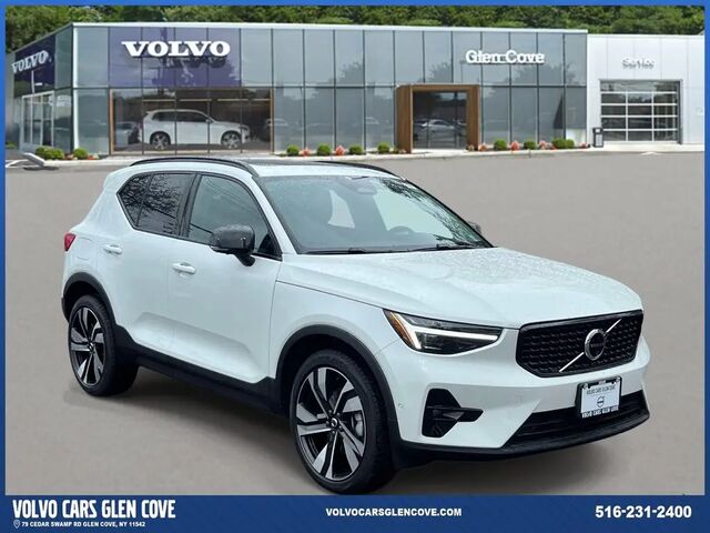2026 Volvo XC40 B5 Ultra
