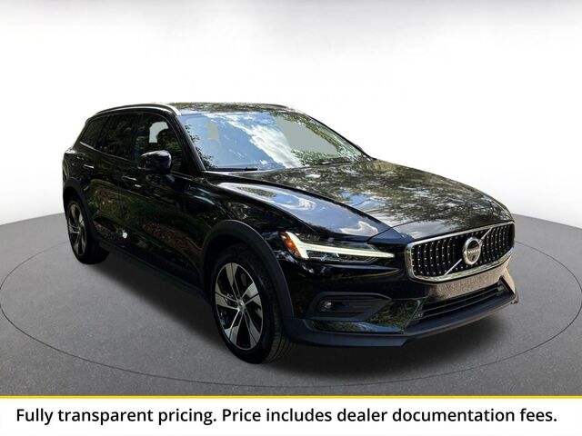 2025 Volvo V60 Cross Country Plus