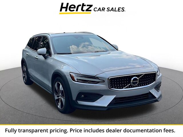 2025 Volvo V60 Cross Country Plus